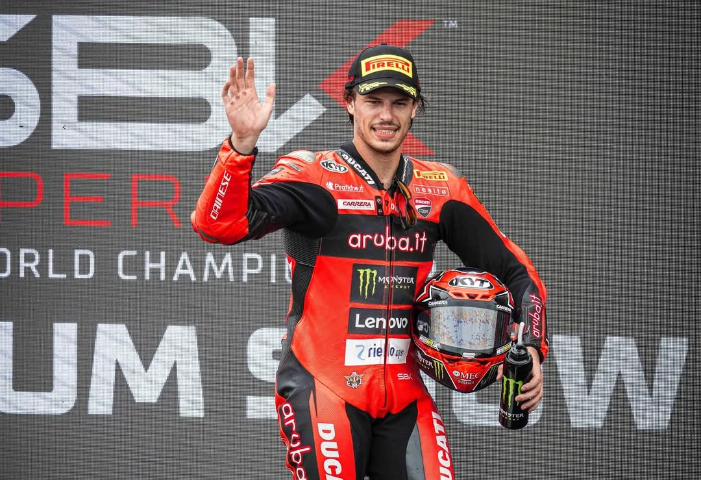 Ducati konfirmasi Nicolo Bulega tes MotoGP di Jerez. Runner-up WorldSBK 2025 itu disiapkan jadi pengganti Marc Marquez yang cedera.