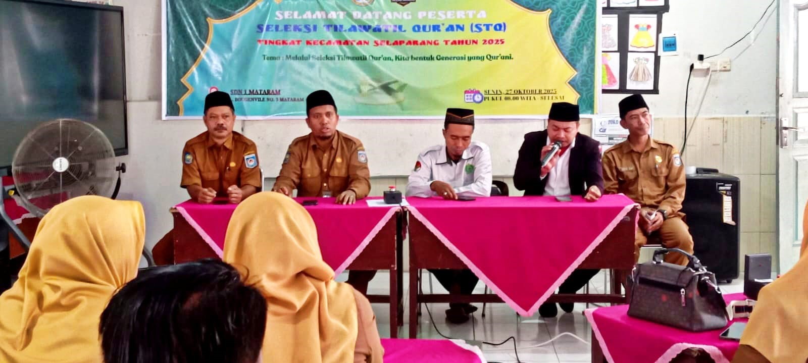 K3S Selaparang melaksanakan STQ tingkat Kecamatan Selaparang di SDN 1 Mataram, Senin lalu (27/10). Kegiatan ini guna menetak generasi Qur&rsquo;ani sejak dini.