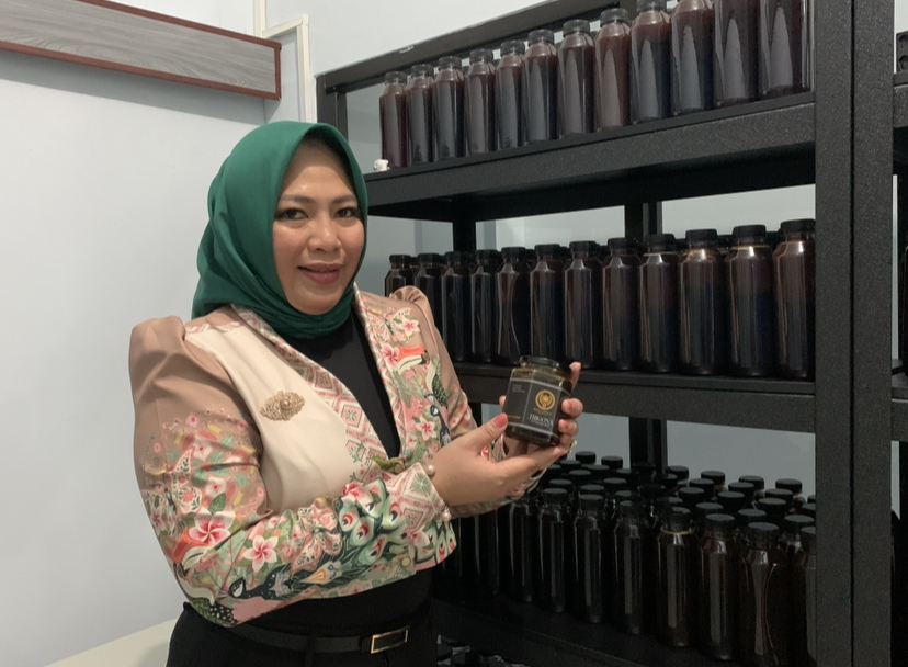 Vivian pemilik bisnis madu trigona Melonia
