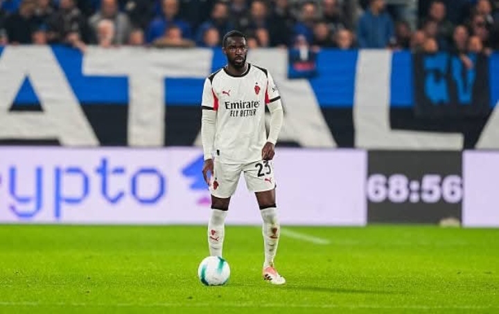 Fikayo Tomori, bek AC Milan yang sedang tidak baik-baik saja.