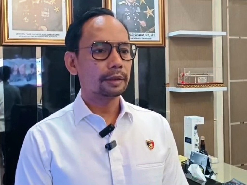 Dirreskrimsus Polda NTB&nbsp;Kombes Pol FX Endriadi jelaskan bila&nbsp;Tim Bareskrim Mabes Polri turun melakukan pengawasan terhadap aksi penambangan emas ilegal di wilayah Sekotong, Lombok Barat.