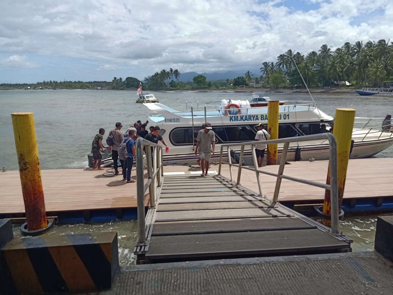 Memiliki peluang yang menjanjikan, koperasi angkutan laut Karya Bahari di Bangsal, Lombok Utara, didorong berani melakukan ekspansi usaha.