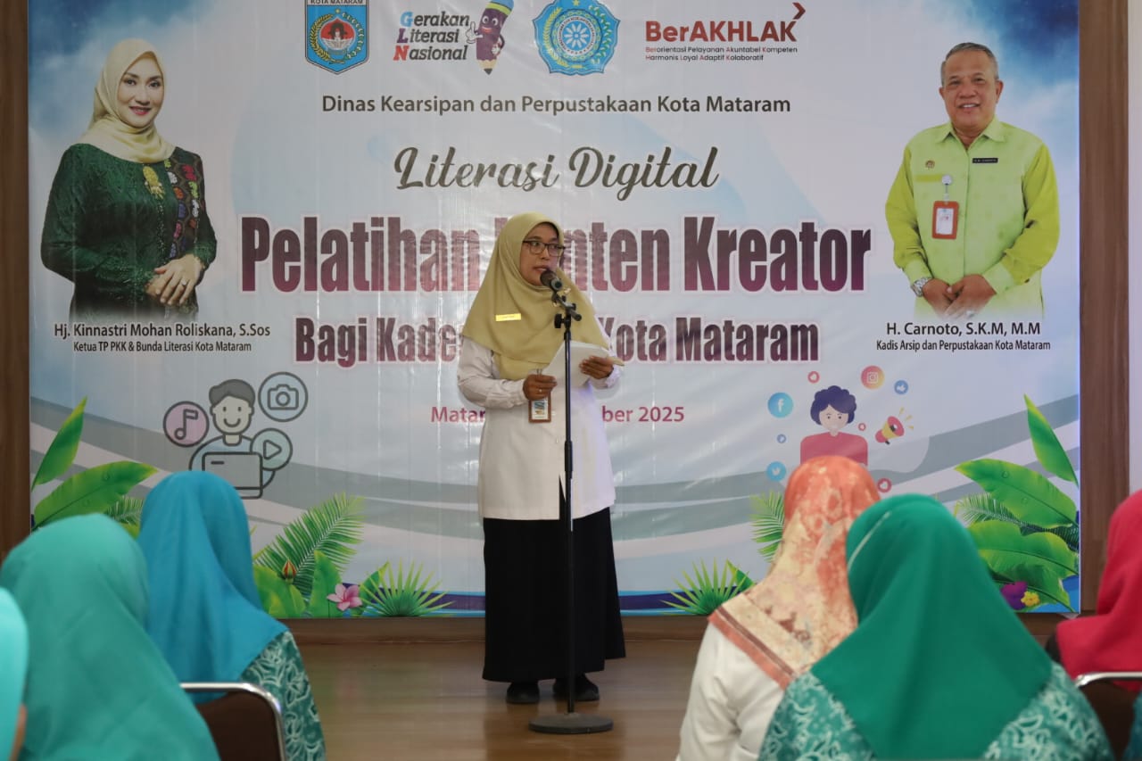 Ketua Panitia sekaligus Kabid Deposit dan Pengolahan Bahan Pustaka, Hj. Kartina,