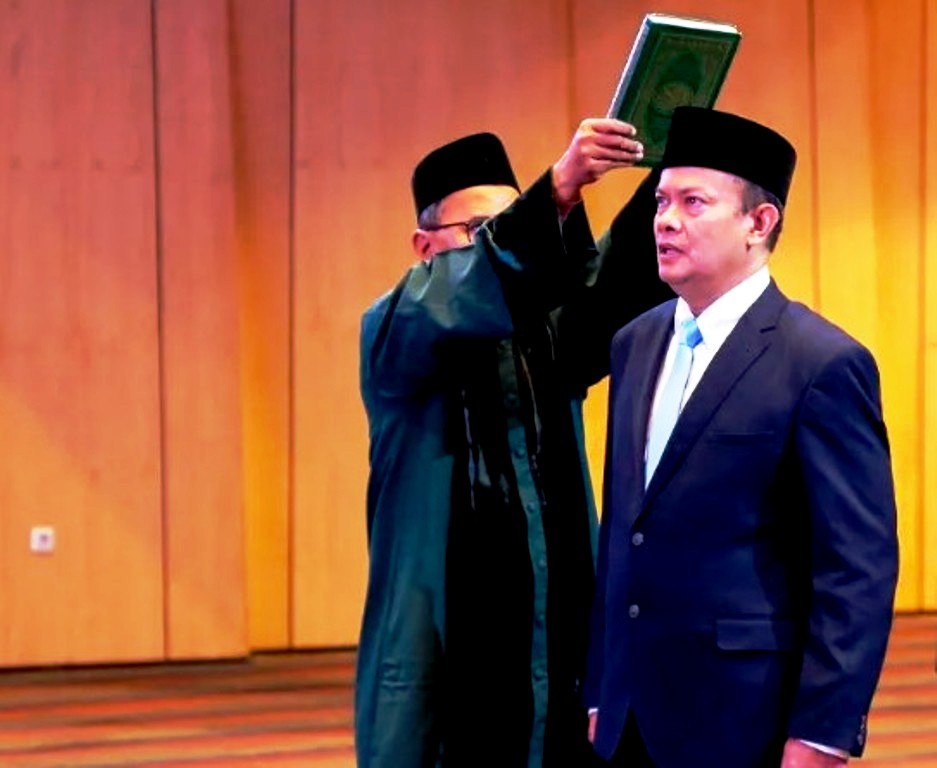 Pelantikan Prof. Ir. Teuku Faisal Fathani, S.T., M.T., Ph.D, IPU., sebagai Kepala Badan Meteorologi, Klimatologi, dan Geofisika (BMKG) oleh Menteri Perhubungan RI Dudy Purwagandhi.
