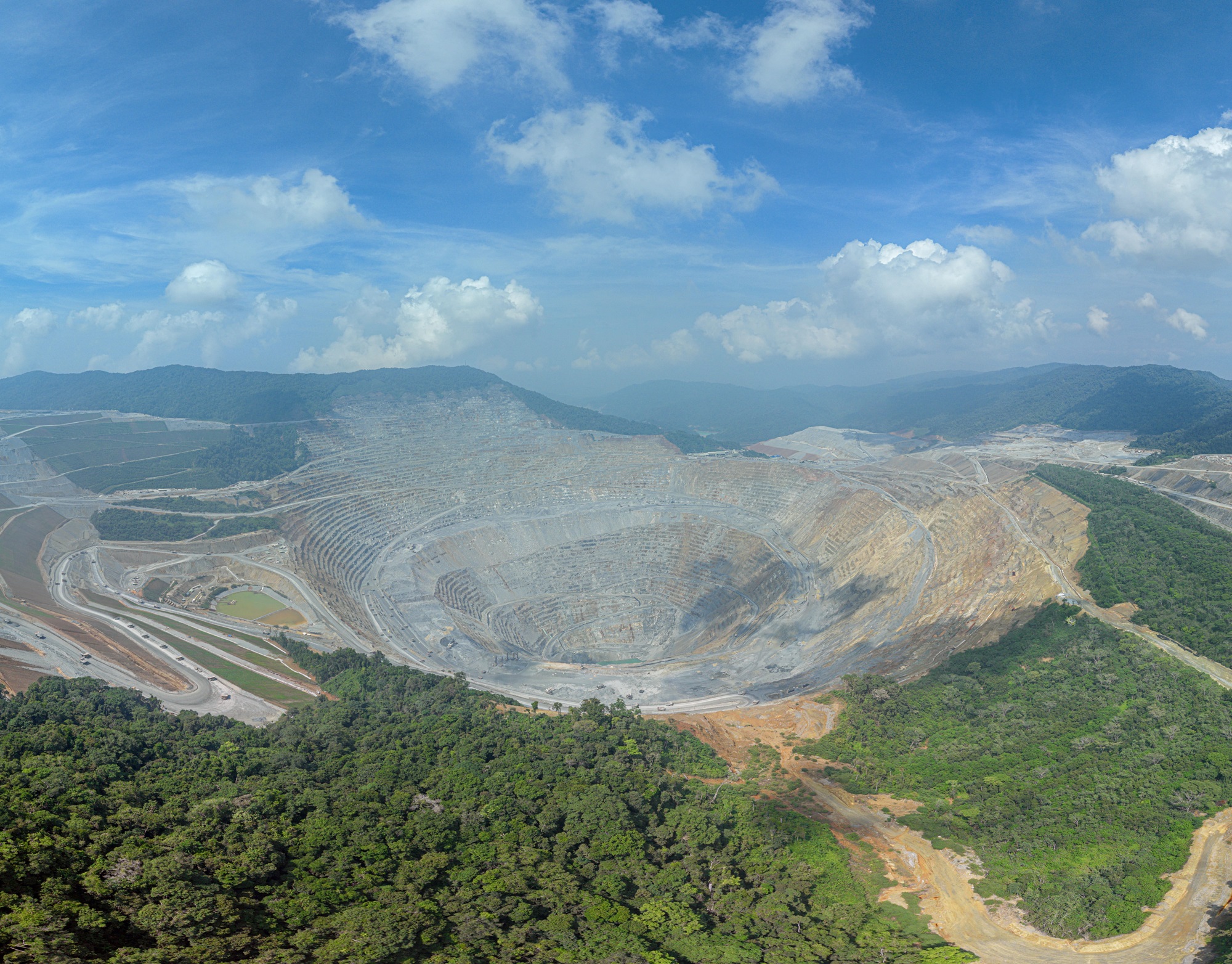 Kawasan tambang konsentrat milik AMMAN di Kabupaten Sumbawa Barat, NTB, belum lama ini.