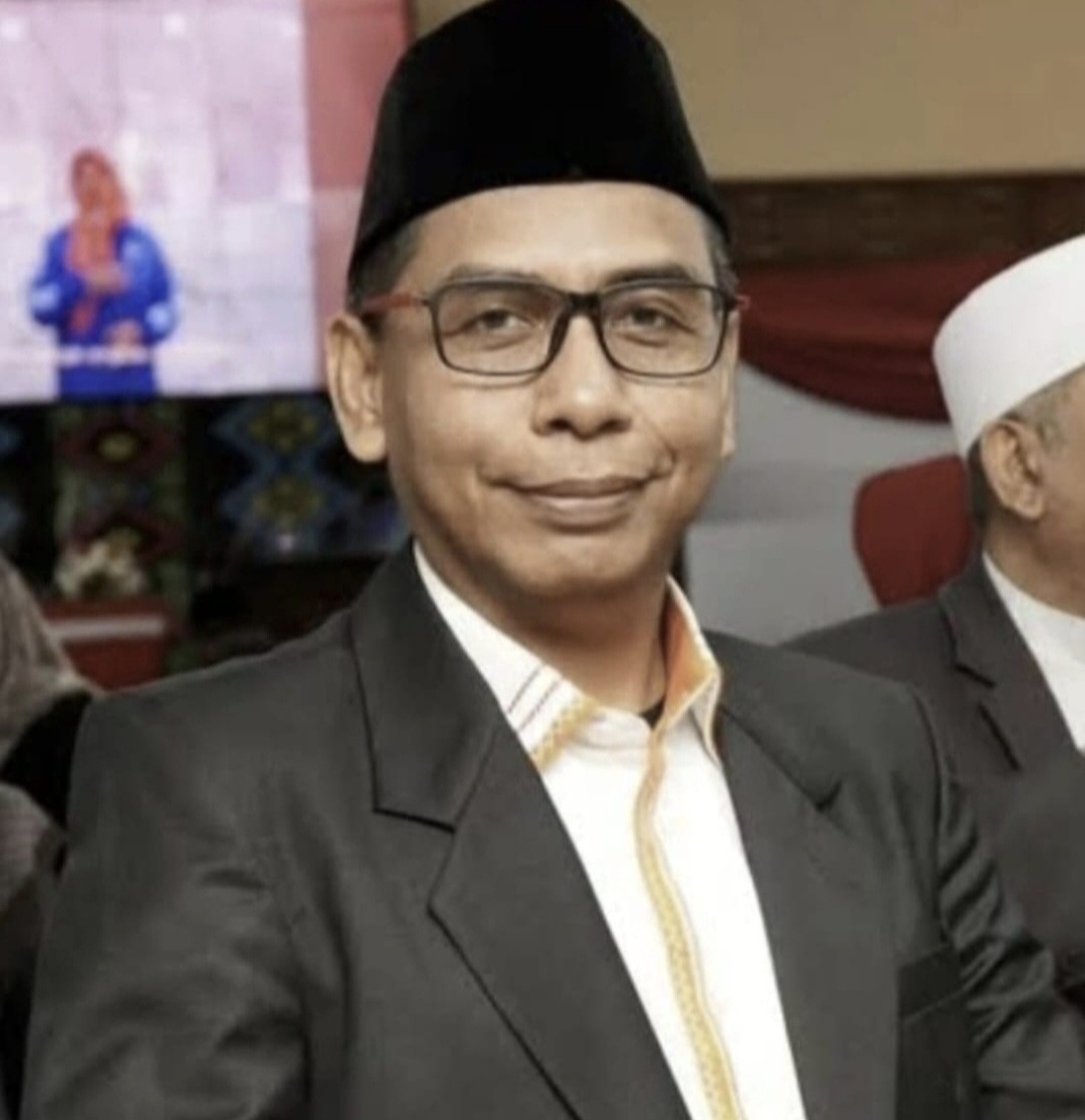 Ketua Komisi III DPRD NTB Sambirang Ahmadi meminta Bank NTB Syariah untuk segera menggelar RUPS.