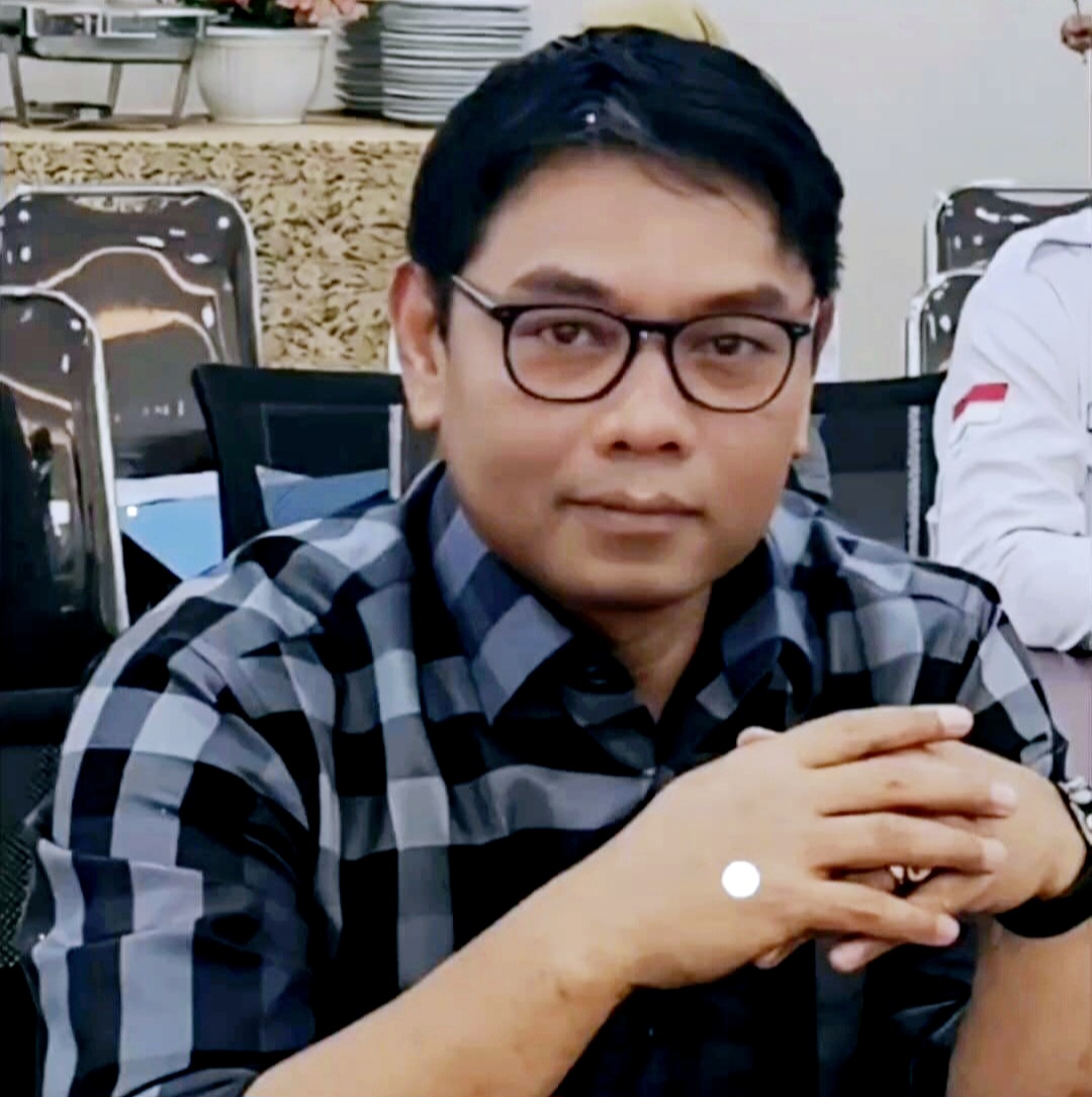 Ketua Komisi II DPRD NTB yang membidangi pariwisata Lalu Pelita Putra mengaku tidak tahu menahu soal kenaikan tarif pendakian Gunung Rinjani yang berlaku mulai 3 November 2025.