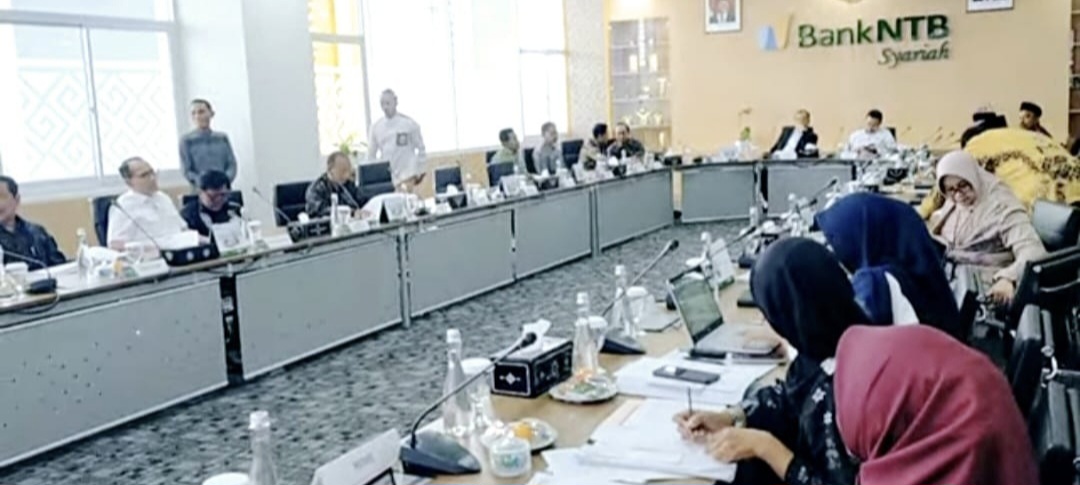 Pemegang Saham Pengendali (PSP) Bank NTB Syariah menggelar Rapat Umum Pemegang Saham Luar Biasa (RUPSLB) pada 11 April 2025. Rapat dihadiri Gubernur  Lalu Muhamad Iqbal dan bupati/wali kota se-NTB.