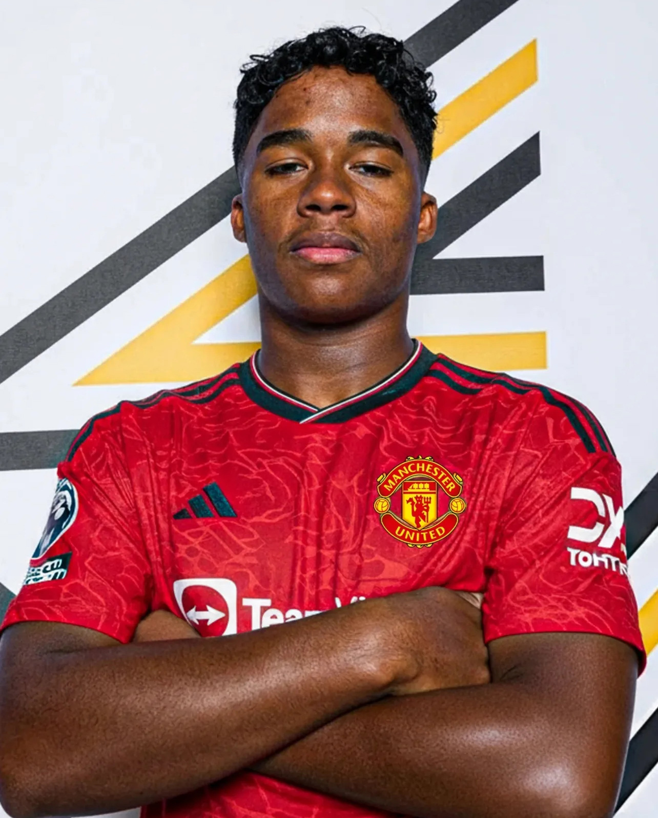 Manchester United gagal merekrut Endrick dari Real Madrid karena syarat opsi pembelian ditolak &mdash; Lyon kini jadi penantang serius.