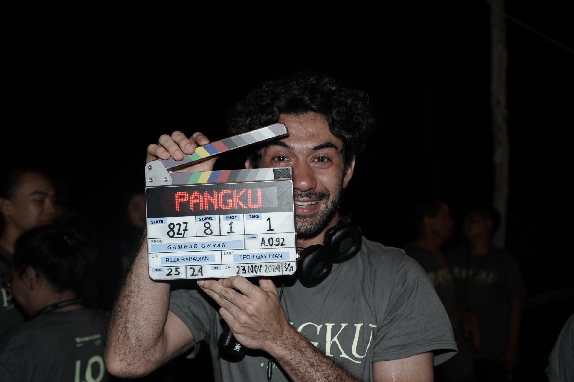 Reza Rahadian buktikan bakat sutradara lewat "PANGKU"! Film debutnya langsung MENYABET 4 PENGHARGAN di Busan Film Festival! (istimewa)