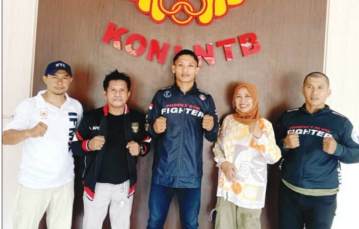 WAKIL INDONESIA: Atlet muaythai NTB Ardiansyah (tengah) menjadi salah satu atlet Indonesia yang turun di ISG 2025 di Riyadh.