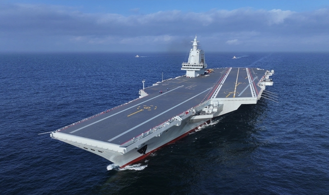Fujian kini menjadi kapal induk terbesar ketiga di dunia setelah kelas Nimitz dan Ford milik Angkatan Laut AS. (ist)