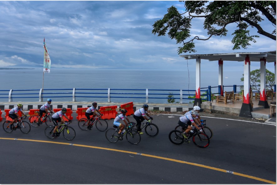 Jaga Lutut Saat Gowes: Dokter Olahraga Ingatkan Bahaya Setting Sadel yang Salah dan Pentingnya Bike Fitting