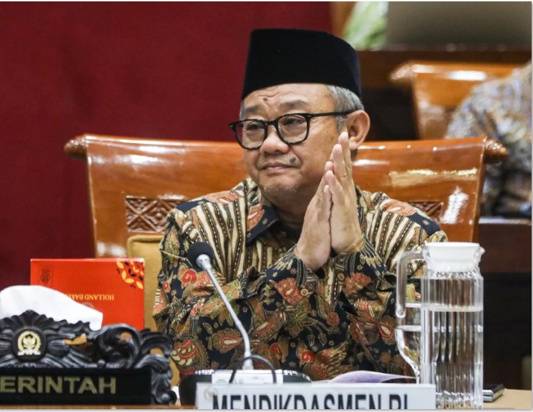 Menteri Pendidikan Dasar dan Menengah (Mendikdasmen) Abdul Mu&rsquo;ti menjanjikan, bakal ada aturan menteri untuk bisa menciptakan sekolah aman tanpa kekerasan dan perundungan.