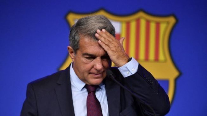 Utang Barcelona melejit dari &euro;500 juta ke &euro;1,45 miliar. Ini lima penyebab utama yang bikin Blaugrana dinobatkan sebagai Raja Utang Dunia.