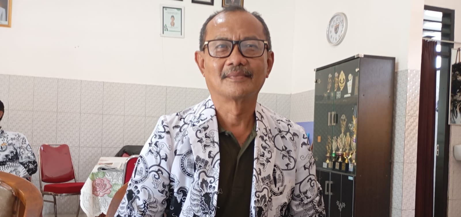 Ketua PGRI Kota Mataram Imam Purwanto