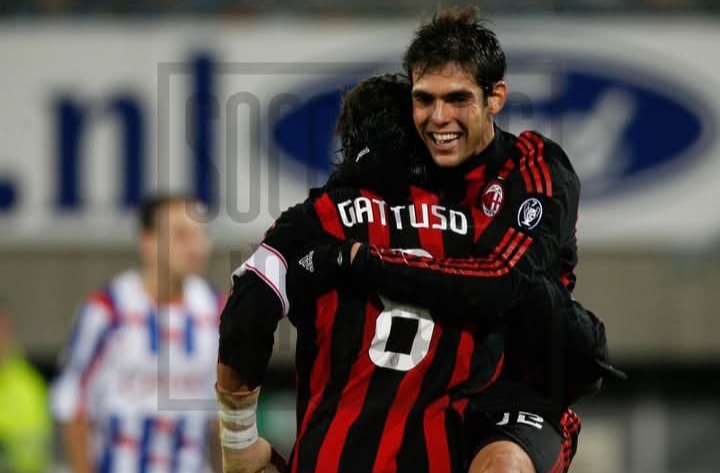 Kaka dan Gennaro Gattuso, dua mantan pemain AC Milan yang pernah meraih kejayaan bersama klub merah hitam itu.