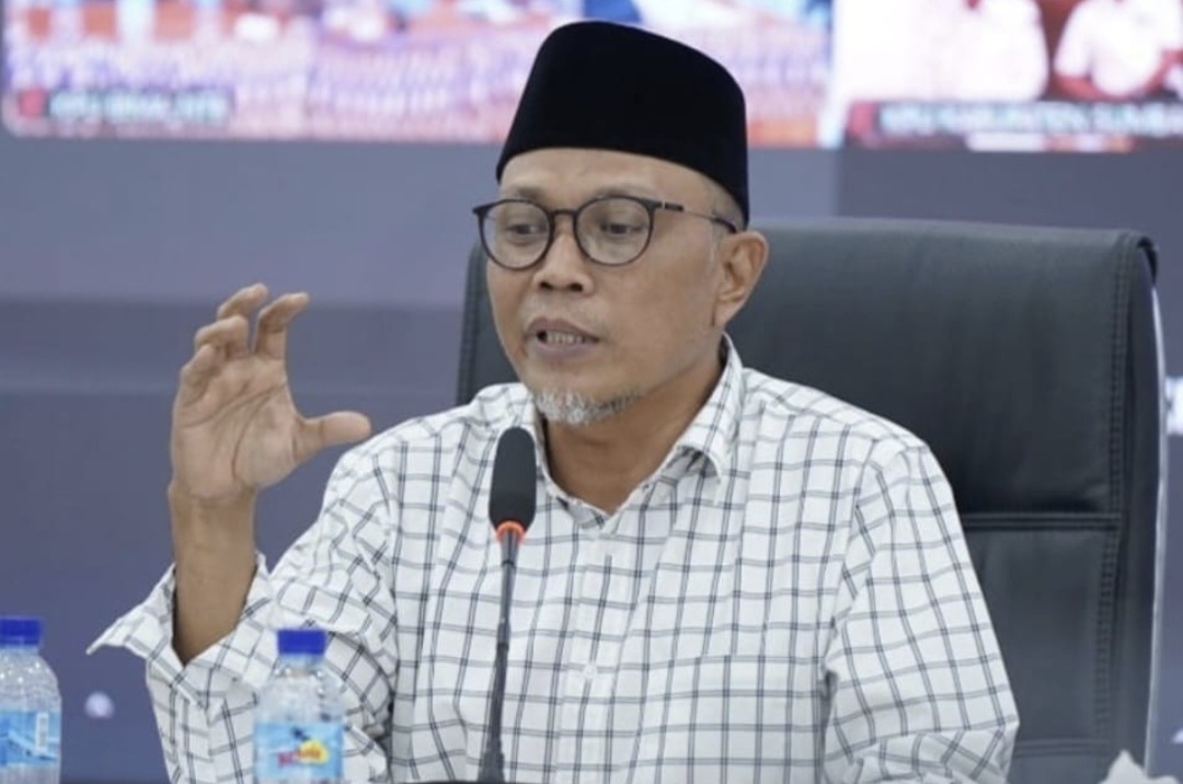 Ketua KPU Provinsi NTB Muhamad Khuwailid mengatakan akan menindaklanjuti surat permohonan PAW dari ketua DPRD NTB.