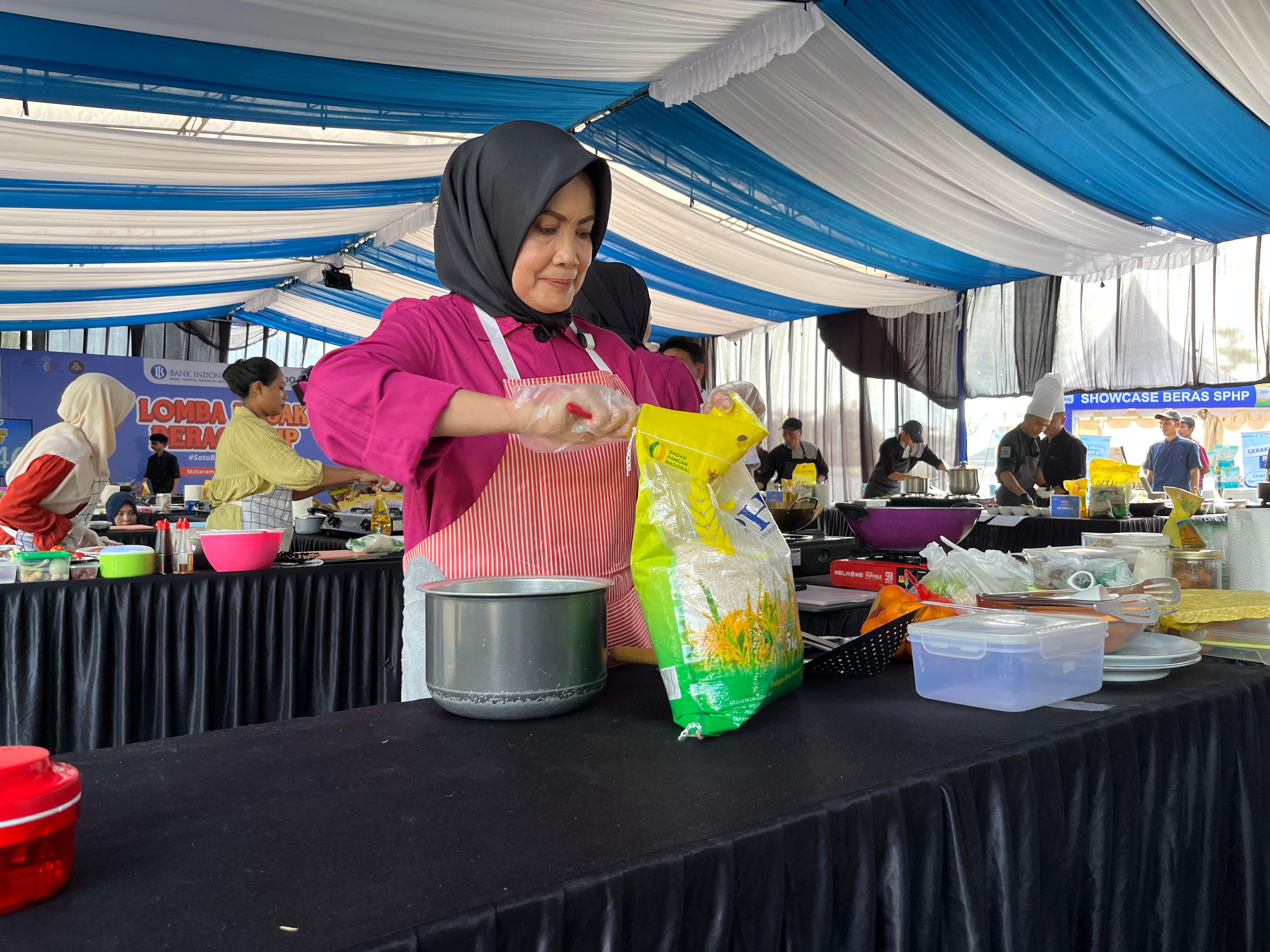 BI dan Bulog NTB gelar lomba masak beras SPHP, finalis Master Chef  Indonesia Session 6 jadi jurinya.