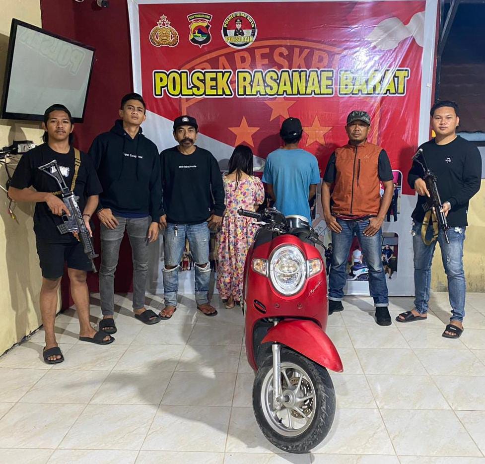 Pasutri AN dan EL diamankan bersama motor curian, Senin (17/11).