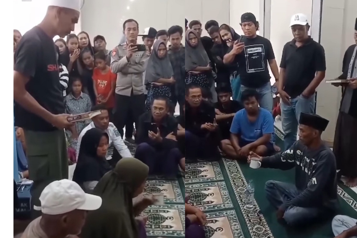 Seorang pria dan dua wanita menjalani sumpah minum air tanah di musala Kelurahan Bali I, Dompu, Kamis (13/11).