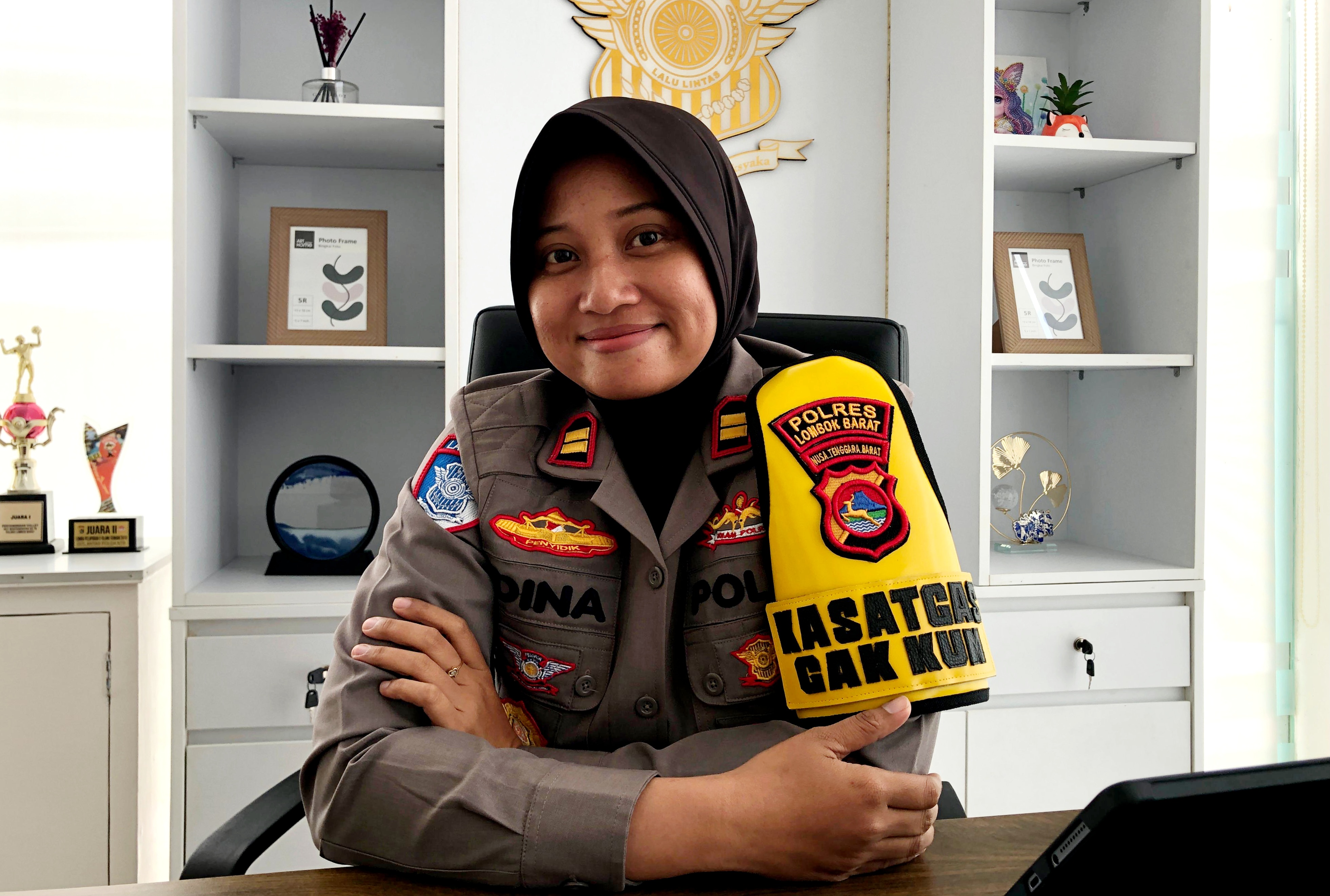 Kasatlantas Polres Lombok Barat Iptu Dina Rizkiana