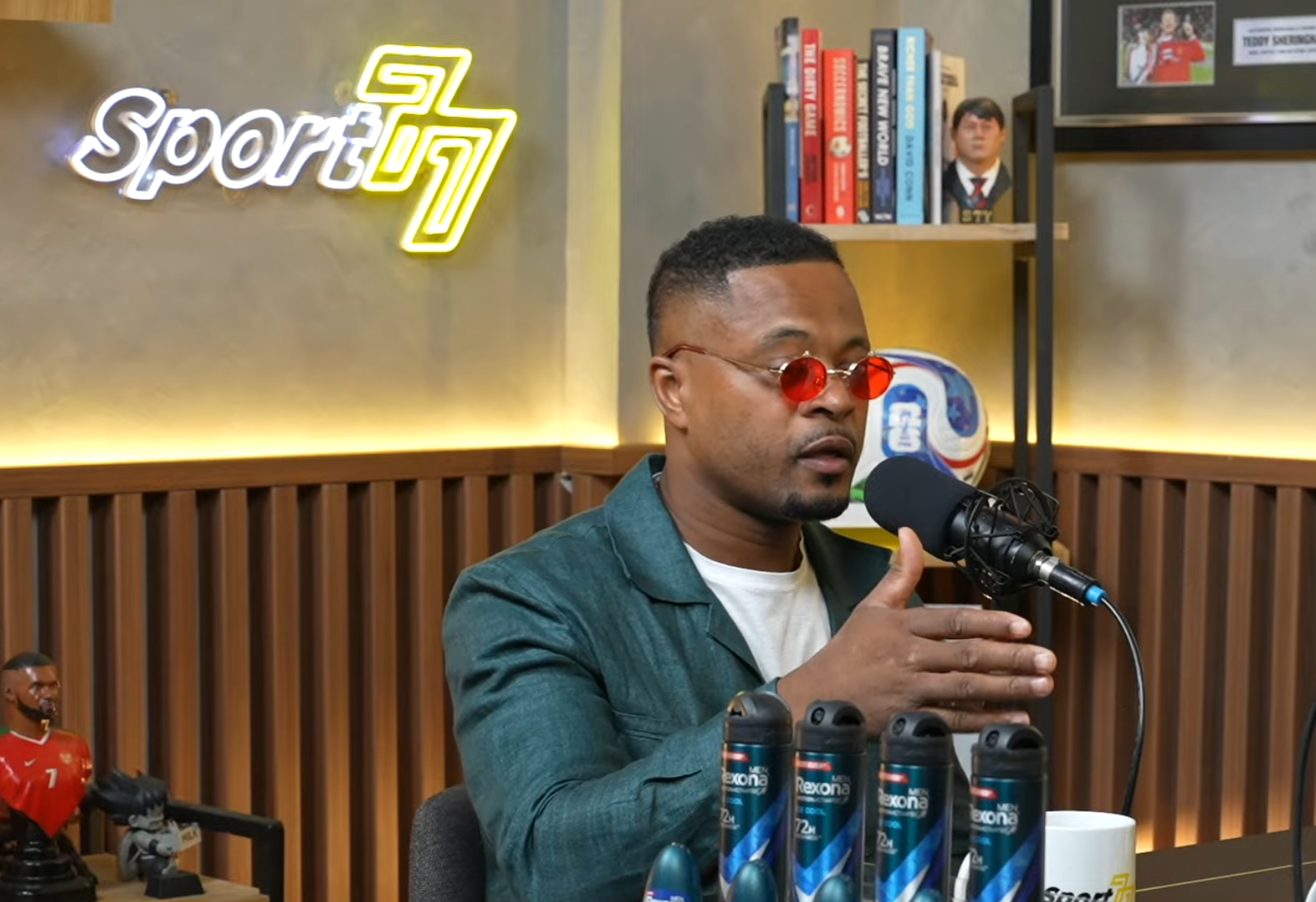 Patrice Evra di podcast Sport77 sebut Premier League lebih keras, Serie A lebih &ldquo;berotak&rdquo;: perbandingan tajam eks United itu mencuri perhatian.