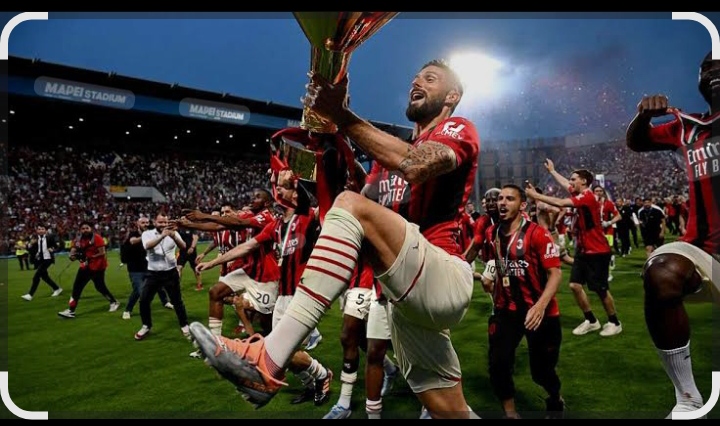 Perayaan scudetto ke 19 AC Milan beberapa tahun lalu, kini klub mengincar scudetto ke 20.