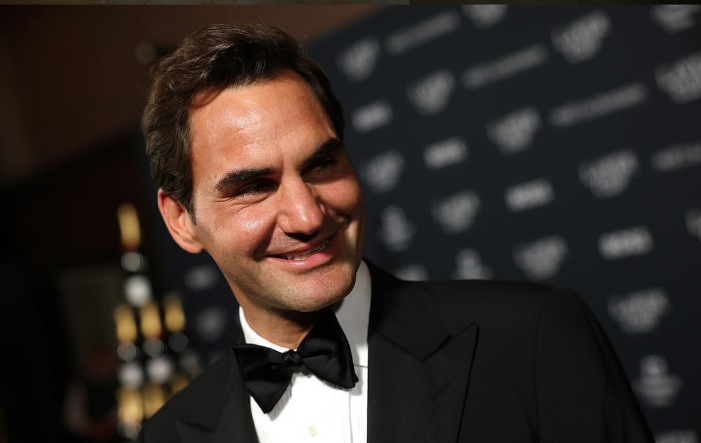 Roger Federer resmi masuk International Tennis Hall of Fame 2026. Legenda Swiss itu diabadikan berkat rekor dan prestasinya yang luar biasa.
