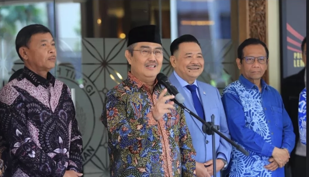 Ketua Komisi Percepatan Reformasi Polri Jimly Asshiddiqie menagaskan dibukanya kanal aspirasi publik, sebagai bagian upaya mempercepat dan memperluas reformasi Polri. (Foto: JawaPos)