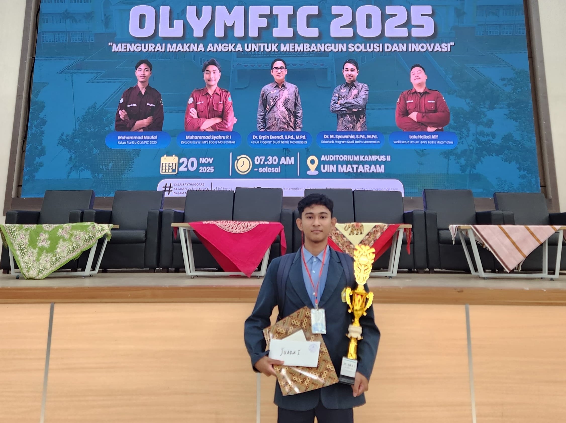 Siswa MAN 1 Mataram Muhammad Razaq Al Bayan meraih juara I Olympic yang digelar HMPS Tadris Matematika UIN Mataram, Kamis lalu (20/11).