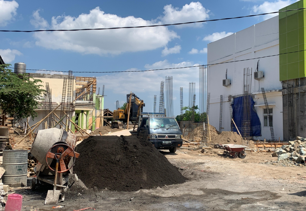 FASILITAS KESEHATAN: Proyek perbaikan puskesmas Karang Taliwang beberapa waktu lalu. DAK infrastruktur Mataram 2026 menipis, Dikes Mataram pastikan rehab Puskesmas dibiayai APBD.