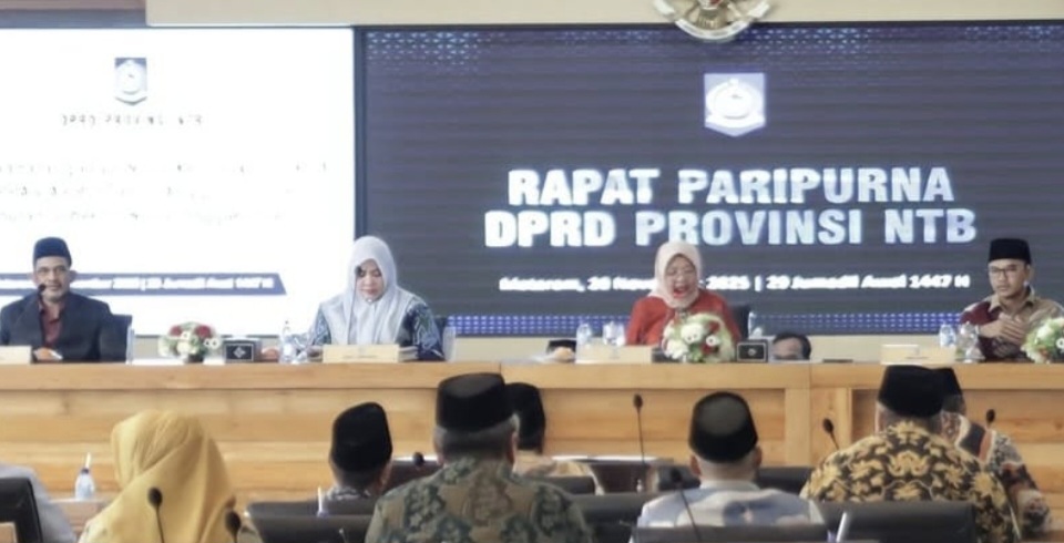 DPRD NTB menggelar rapat paripurna penandatangan nota kesepakatan KUA-PPAS Ranvangan APBD 2026, Kamis (20/11).