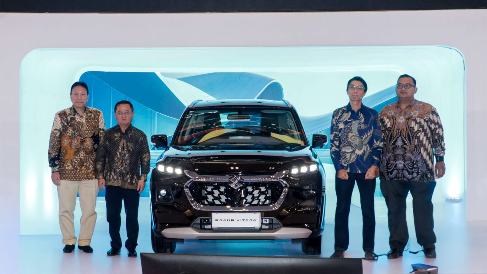 Suzuki Indonesia kembali memperkuat posisinya di segmen SUV dengan meluncurkan Grand Vitara minor change 2025 di ajang Gaikindo Jakarta Auto Week (GJAW) 2025, ICE BSD City, Jumat (21/11/2025).