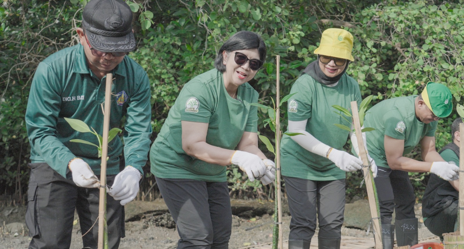 BI Luncurkan Kalkulator Hijau, Deputi Gubernur Senior BI Tanam 37 Ribu Pohon, dan Bimbing 159 UMKM Go Green, Beli Kredit Karbon 150 Ton CO₂e