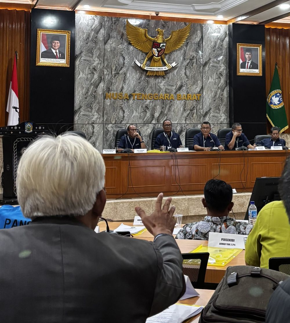 Asprov PSSI NTB bersama anggota menggelar Kongres Biasa.