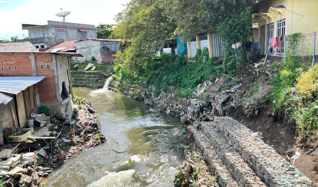 AKAN DIBANGUN: Talud di Sungai Ancar yang akan dibangun 2026 mendatang.