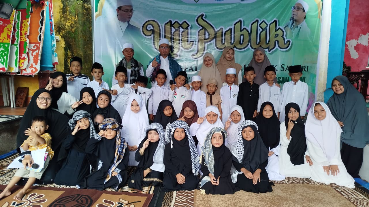 Para peserta uji publik Tahfiz Alquran Insan Kamil Kediri Selatan.