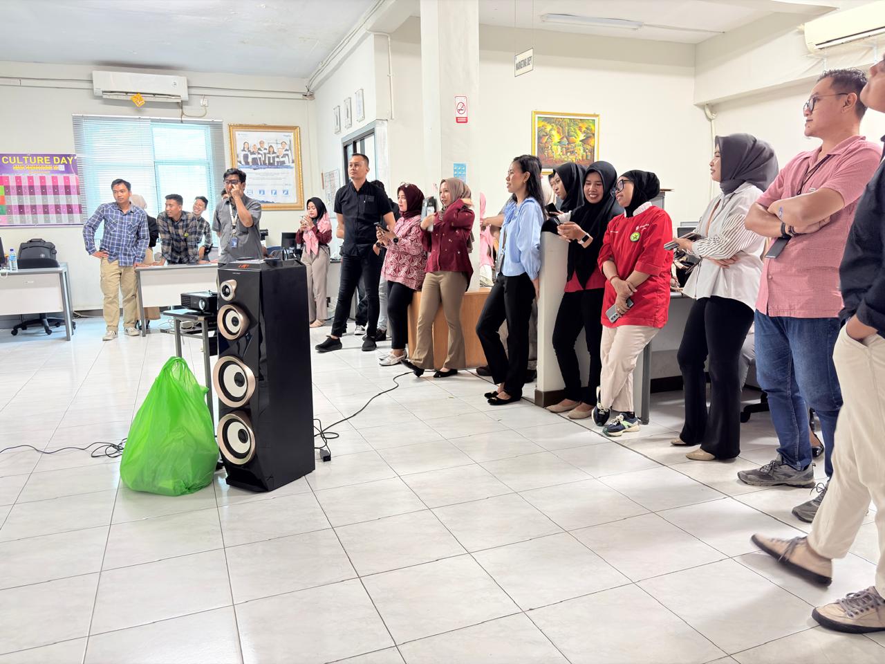 Karyawan FIF Mataram Dapat Edukasi Safety Riding Bersama Instruktur Berpengalaman