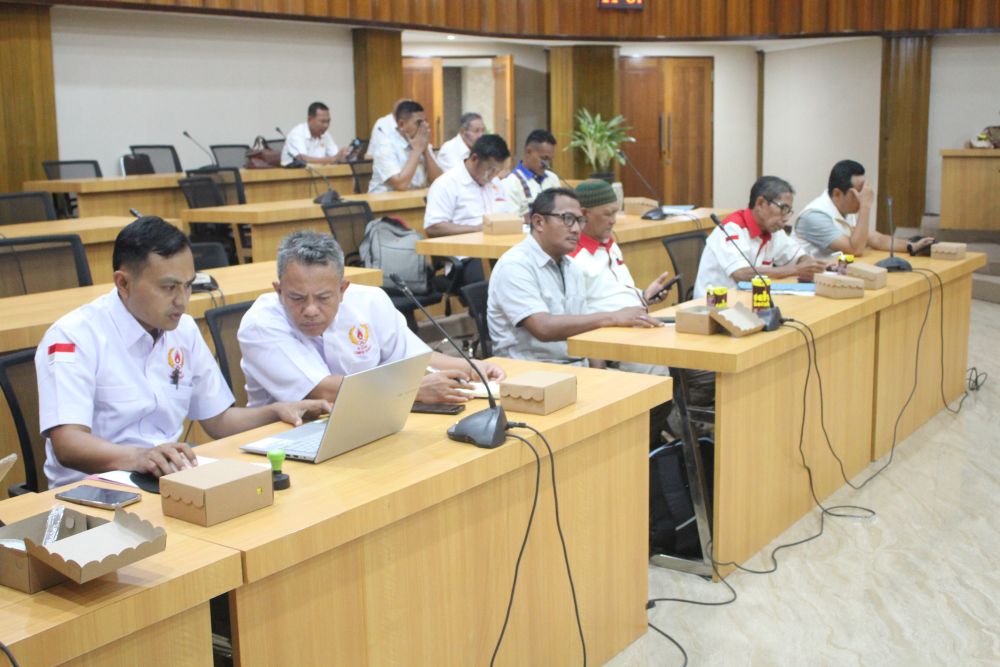 KONI kabupaten/kota mengikuti rakor bersama KONI NTB membahas kesiapan Porprov XII 2026.