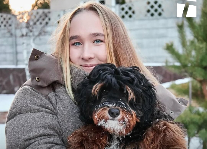 Mirra Andreeva akhirnya adopsi anak anjing Rassy setelah capai target 2025 dan peringkat 5 dunia. Momen manis ini jadi sorotan warganet.