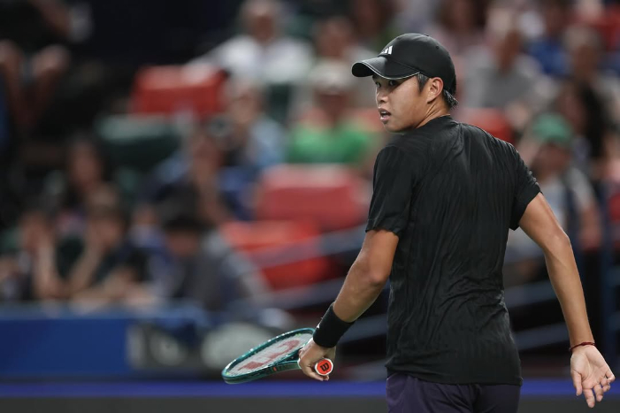 Learner Tien kembali lolos ke Next Gen ATP Finals 2025 setelah musim sensasional. Petenis 19 tahun AS itu siap bersaing lagi di Jeddah pada Desember.