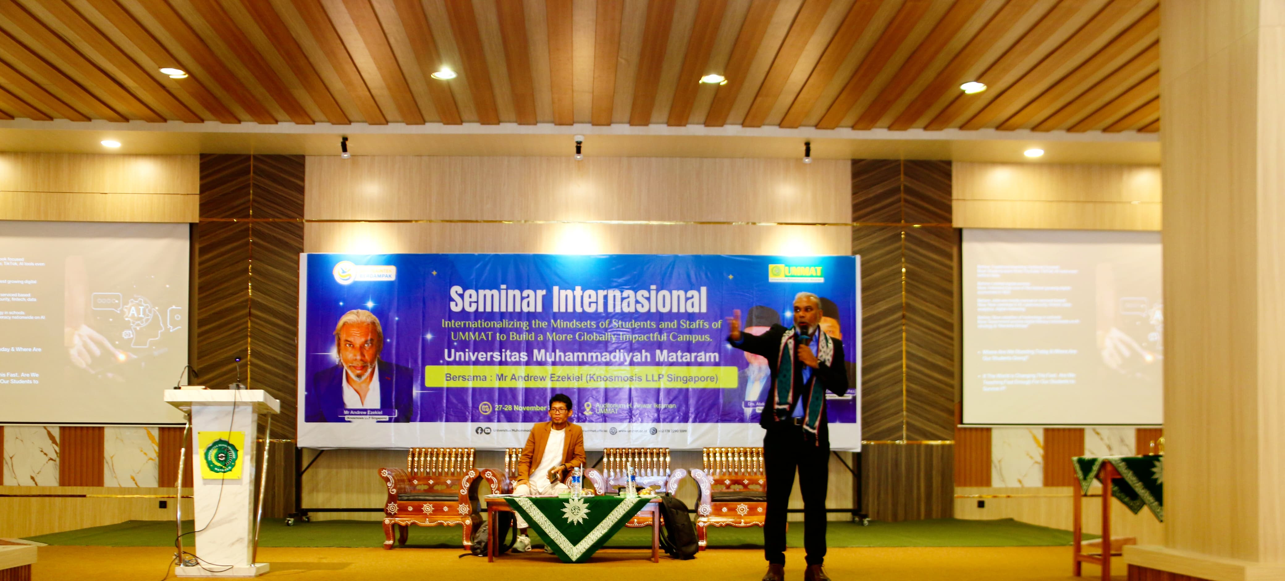 Seminar internasional yang digelar di Universitas Muhammadiyah Mataram, Kamis (27/11).