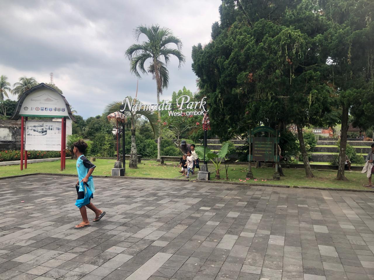 DESTINASI CAGAR BUDAYA: Taman Narmada menjadi salah satu destinasi wisata andalan Lombok Barat kini tengah disorot pelaku wisata.