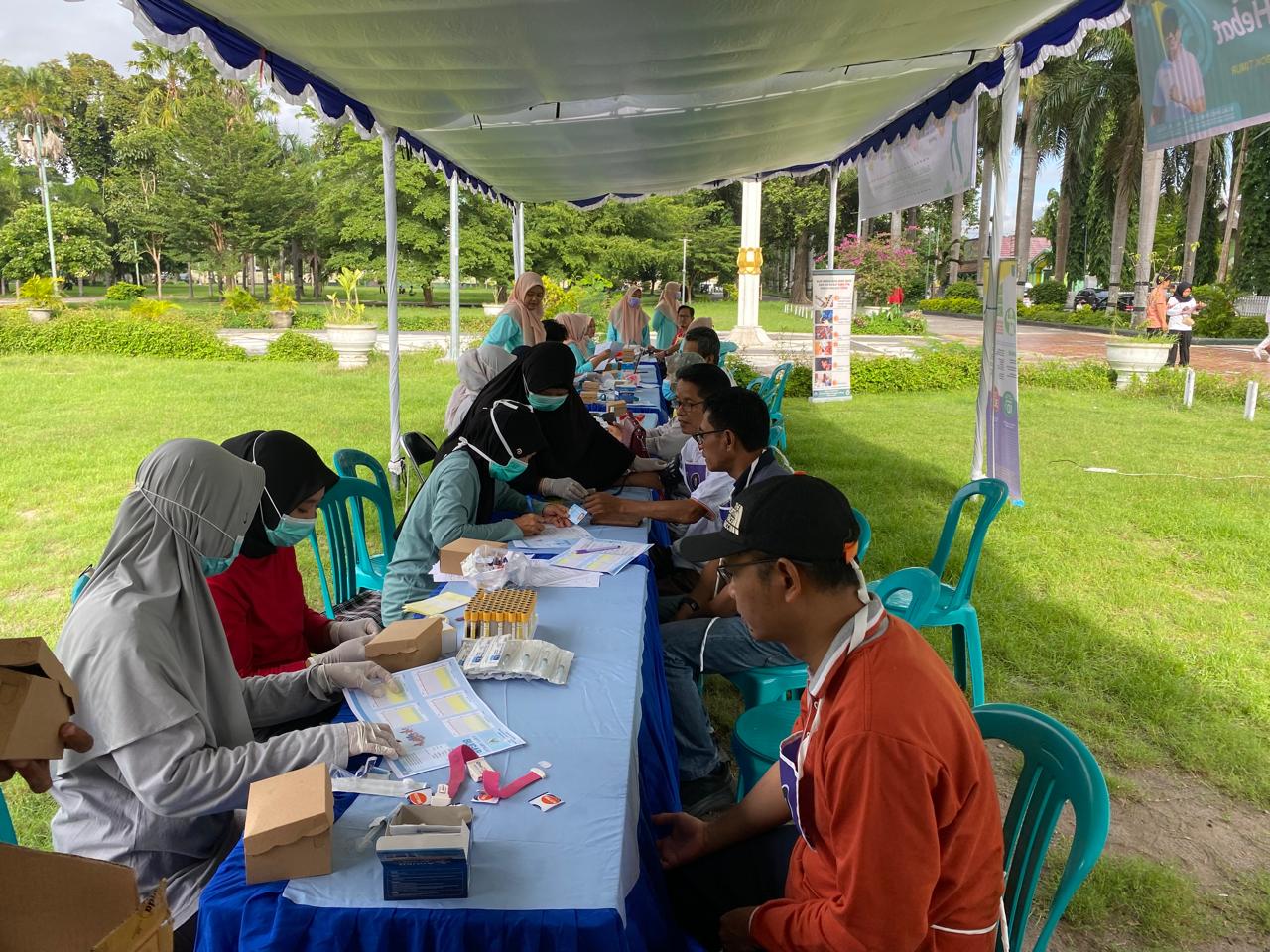 Sejumlah pejabat Pemkab Lotim saat menjalani tes Kesehatan dan Kebugaran