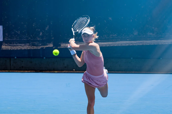 Jones, Diyas, dan Mandlik resmi meraih wildcard Australia Terbuka 2026 dan siap tampil di babak utama Grand Slam pembuka musim.
