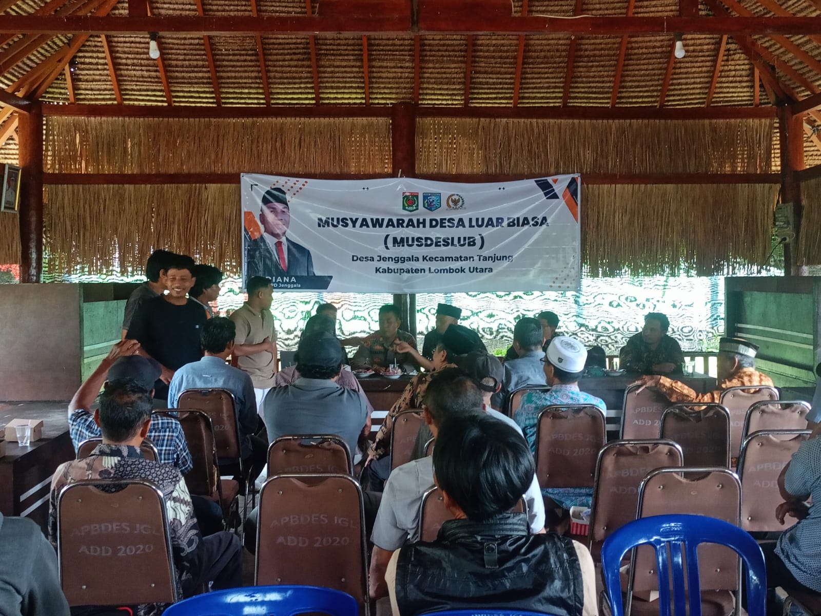 USUL PEMBERHENTIAN: Suasana pelaksanaan Musdeslub BPD Jenggala, dengan dihadiri para tokoh setempat