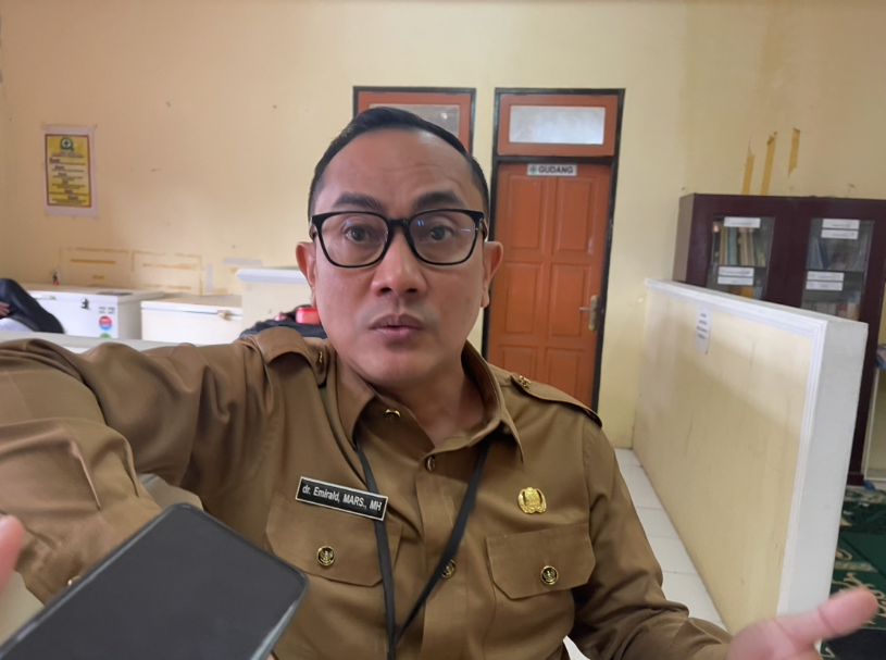 dr. Emirald Isfihan