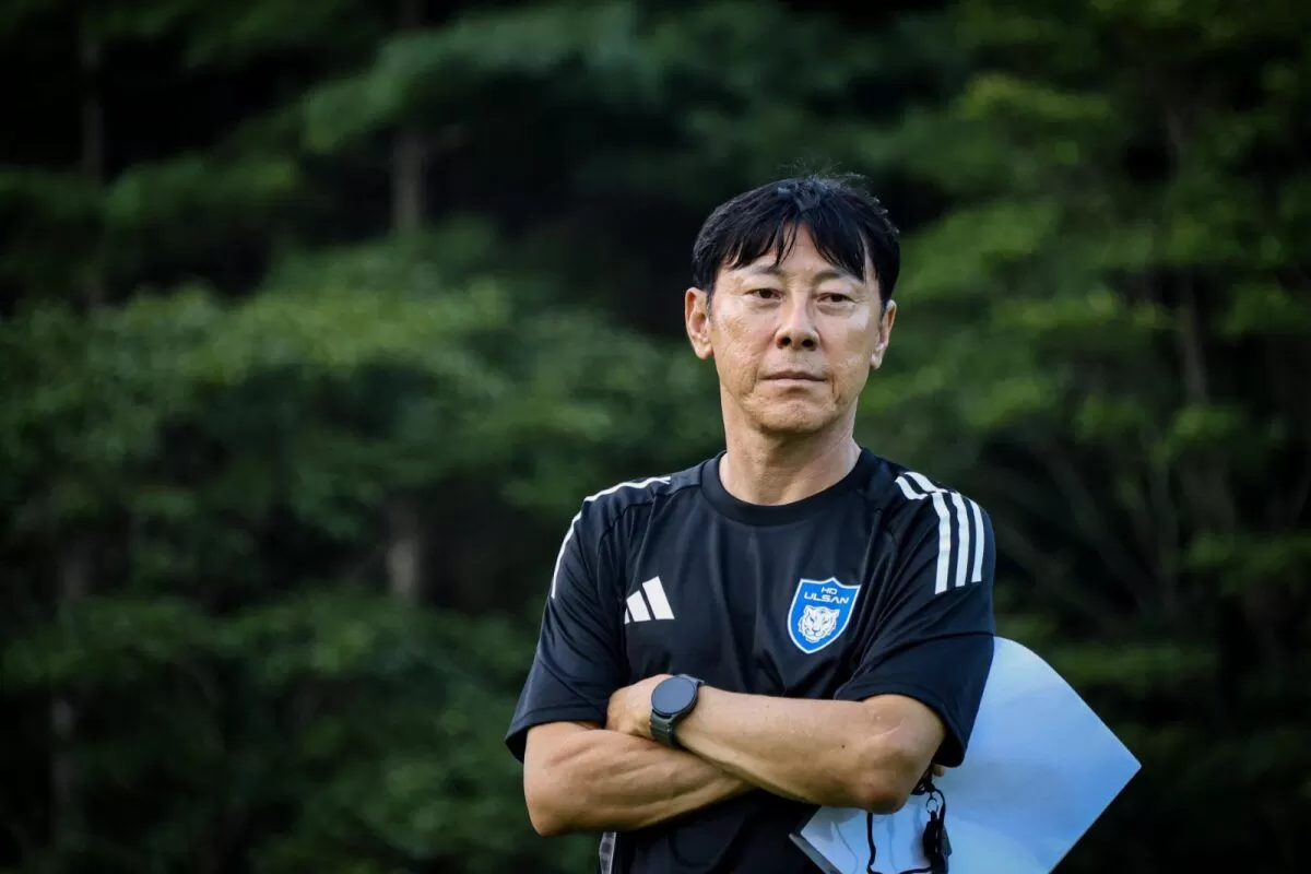 Shin Tae-yong siap mundur dari dunia pelatih jika tuduhan kekerasan terbukti, sambil menunggu klarifikasi resmi dari klub dan pemain terkait.