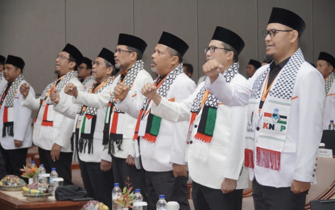 DPW PKS NTB meluncurkan 8 program strategis dalam Rakerwil 2025 yang berlangsung di Hotel Lombok Garden, Kota Mataram yang digelar Sabtu-Minggu (29-30/11).
